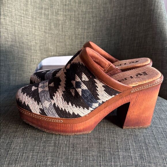 Korks Kork Ease Lori Slip On Fabric Aztec Clog Mule Block Heel Platform Women 7 - Picture 3 of 14